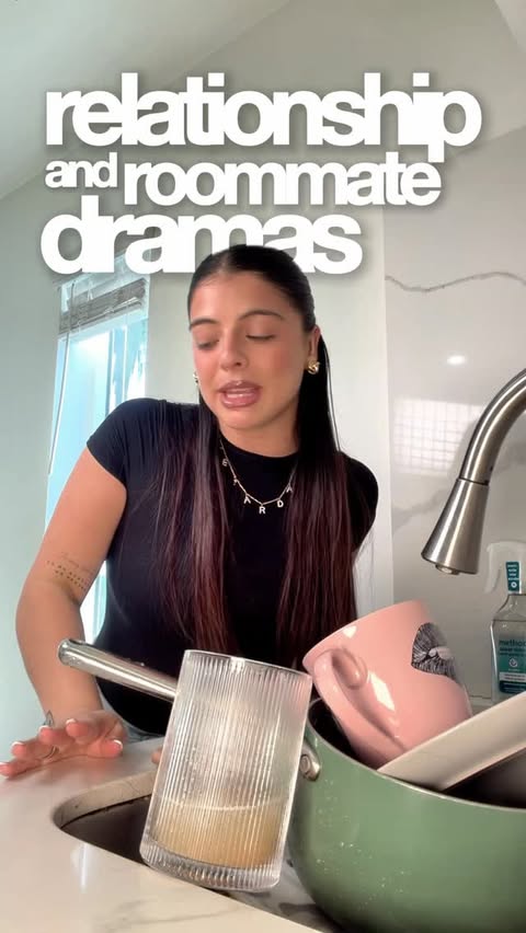 Instagram post by @danielalegarda for method. Caption reads: [...] this relationship debate for me 😭🍽️....