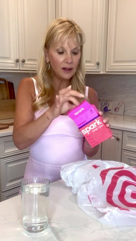 TikTok post by @officialmelissagisoni for AdvoCare. Caption reads: [...] me at my 3 pm slump #sparkpartner @AdvoCare....