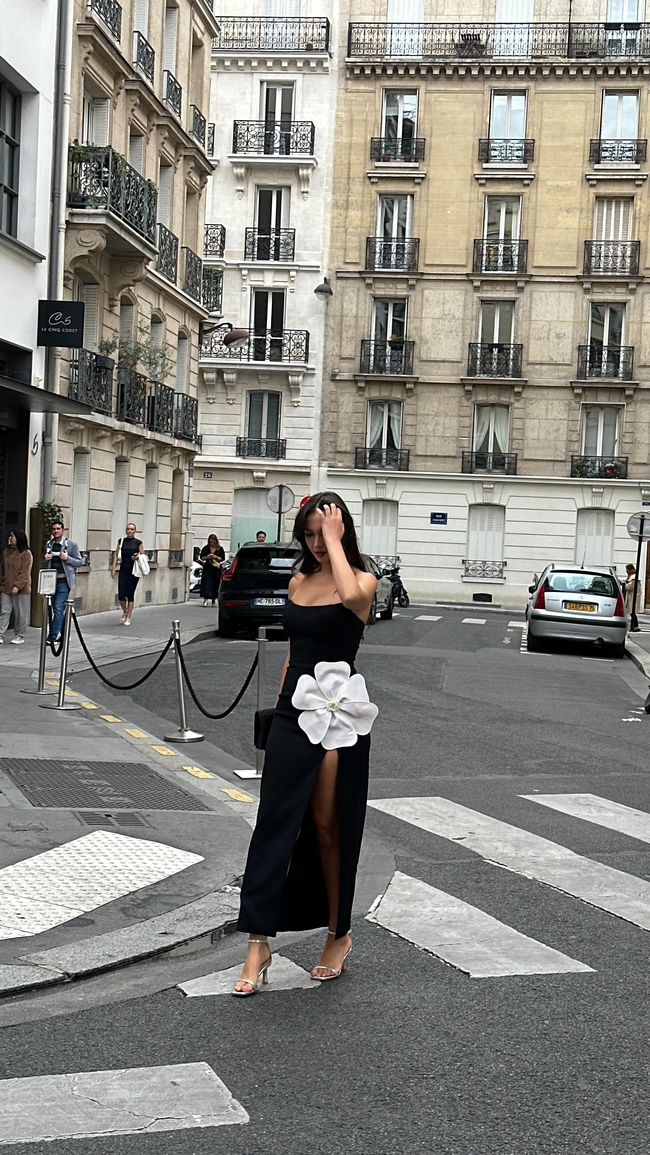 Instagram post by @denizesensu for Bobbi Brown Cosmetics. Caption reads: Tamam yetiştin tamamm!

Ürünler:
@lancomeofficial....