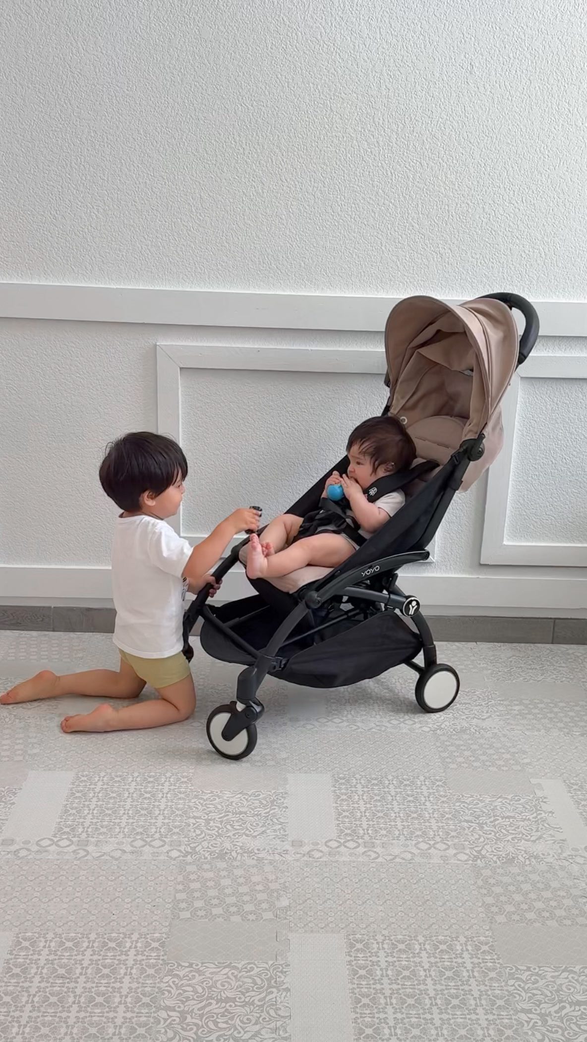 Instagram post by @nerminyelboga for Stokke. Caption reads: The @stokkeusa YOYO is stylish, compact, and....