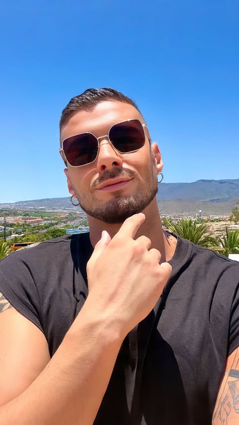 Instagram post by @antonio_diurno for Zeelool. Caption reads: [...] 😎✨ I’m loving my new sunglasses from....