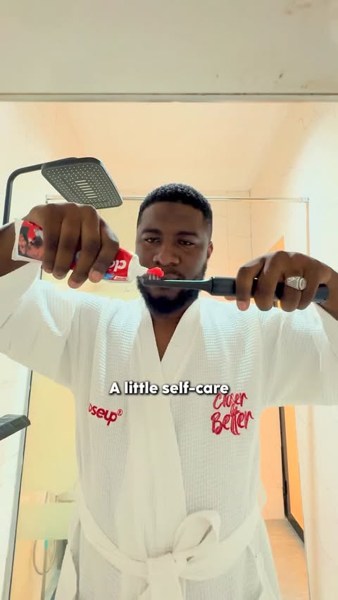 Instagram post by @dj_abba_ for Closeup. Caption reads: Ending the year fresh, clean, and smelling....