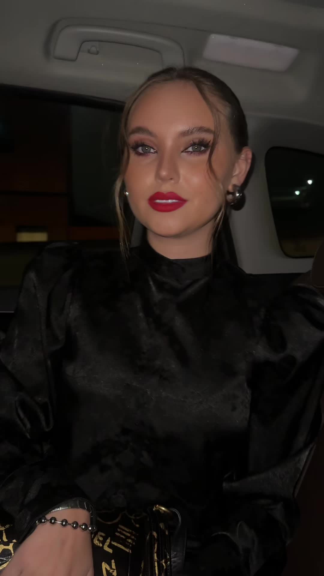 TikTok post by @yosoy_sophiee for NINA RICCI. Caption reads: #venusdeninaricci #ninaricci @Nina Ricci .