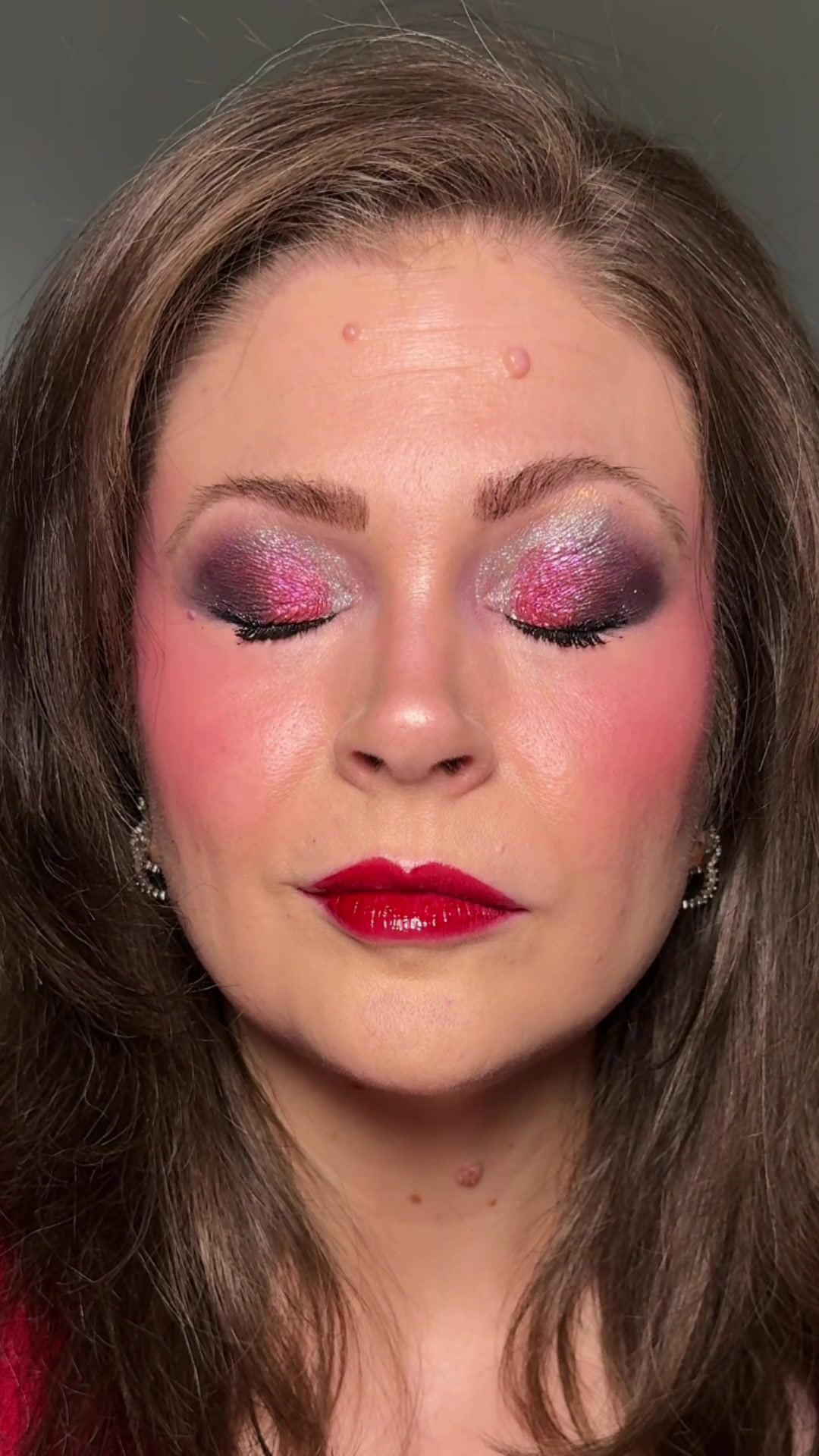 TikTok post by @melissa_beautyover40 for GETSTONNED. Caption reads: [...] a look at the Stonned palette from....
