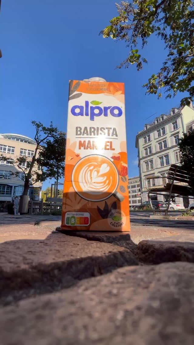 Instagram post by @dariopieber for Alpro. Caption reads: #Ad | Pure autumn pleasure 🍂✨
Pumpkin Spice Latte....