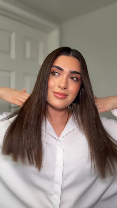 Instagram post by @fridablanco for Conair. Caption reads: una maravilla con mi drying wand de @conair 🤝🏻....