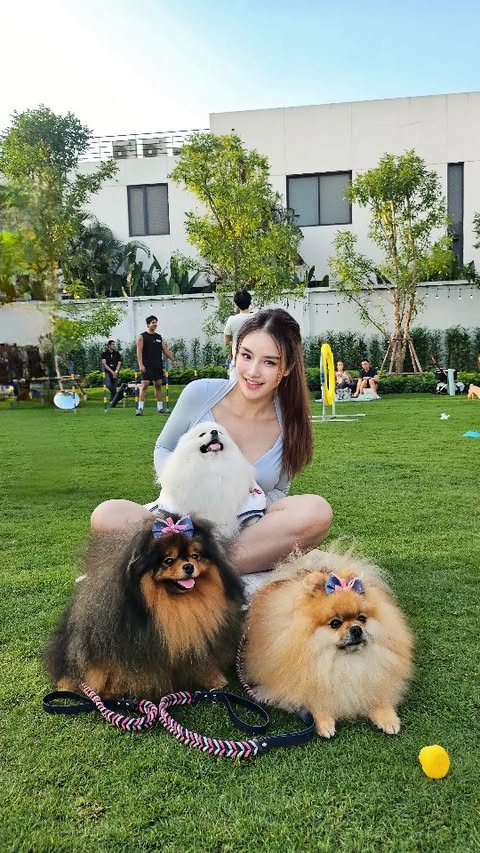 Instagram post by @y.yaimaii for Kiehl's Thailand. Caption reads: Woof!....