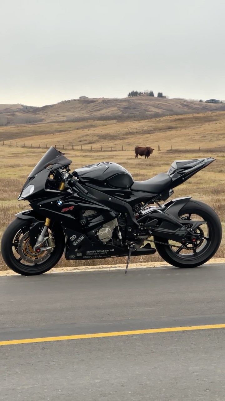 Instagram post by @motoking.yyc for ABS Fairings. Caption reads: [...] @ravenmoto - Gloves/Kevlar Pants....