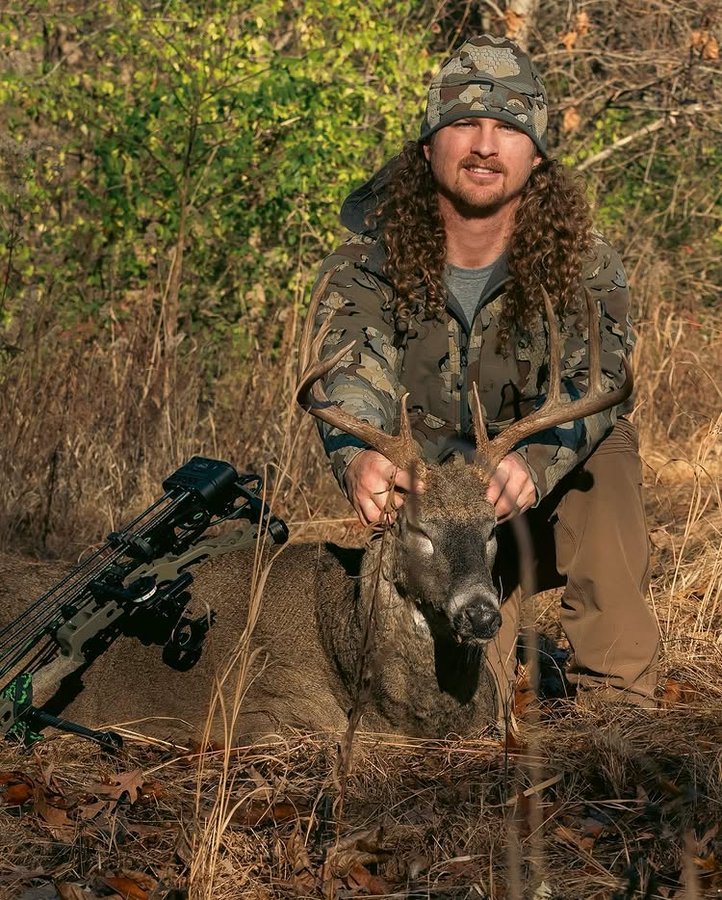 Instagram post by @gholmes_14 for Kuiu. Caption reads: After 3 seasons of hunting whitetails on Illinois....