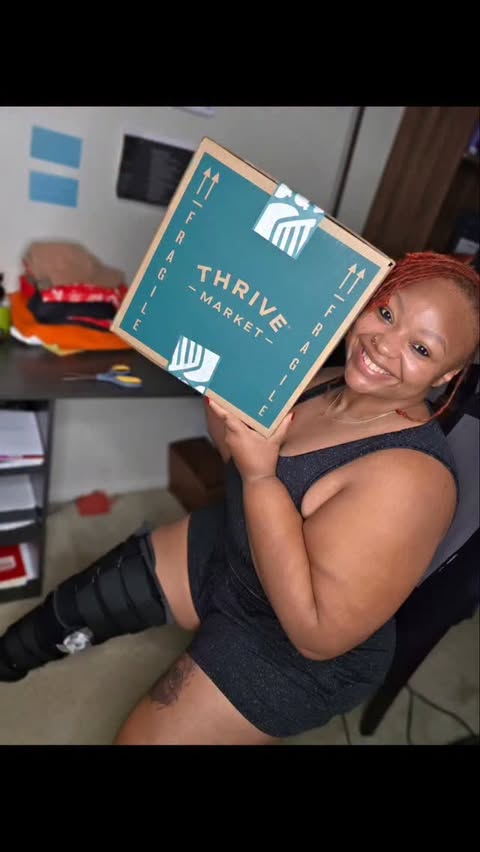 Instagram post by @sunkiss.fitness for Thrive Market. Caption reads: Six months ago, I decided to give @thrivemarket a....