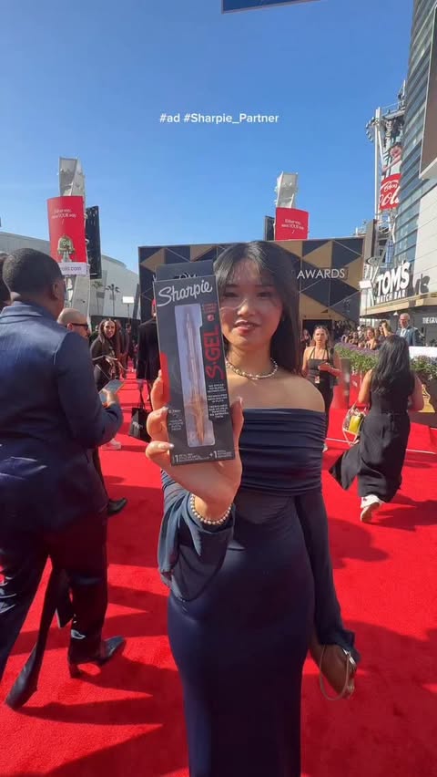 Instagram post by @iamjuliahuynh for Sharpie. Caption reads: [...] such an amazing experience with the new....