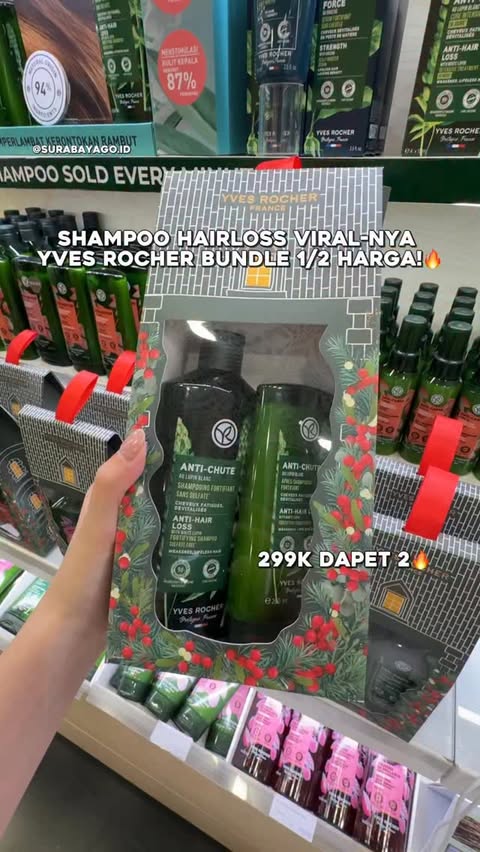Instagram post by @surabayago.id for Yves Rocher. Caption reads: Shampoo Viral-nya Yves Roches 1/2....