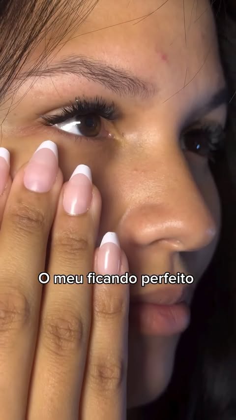 Instagram post by @sara_s_dantas for Mercado Livre Moda. Caption reads: [...] Id:SUD74S-HL7S No @mercadolivre....