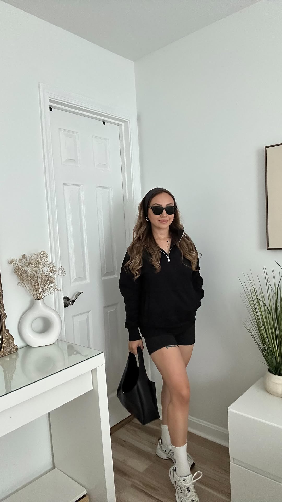 Instagram post by @justgizemmm for Shewin. Caption reads: Everyday cozy vibes 🤍
My oversized sweatshirt....