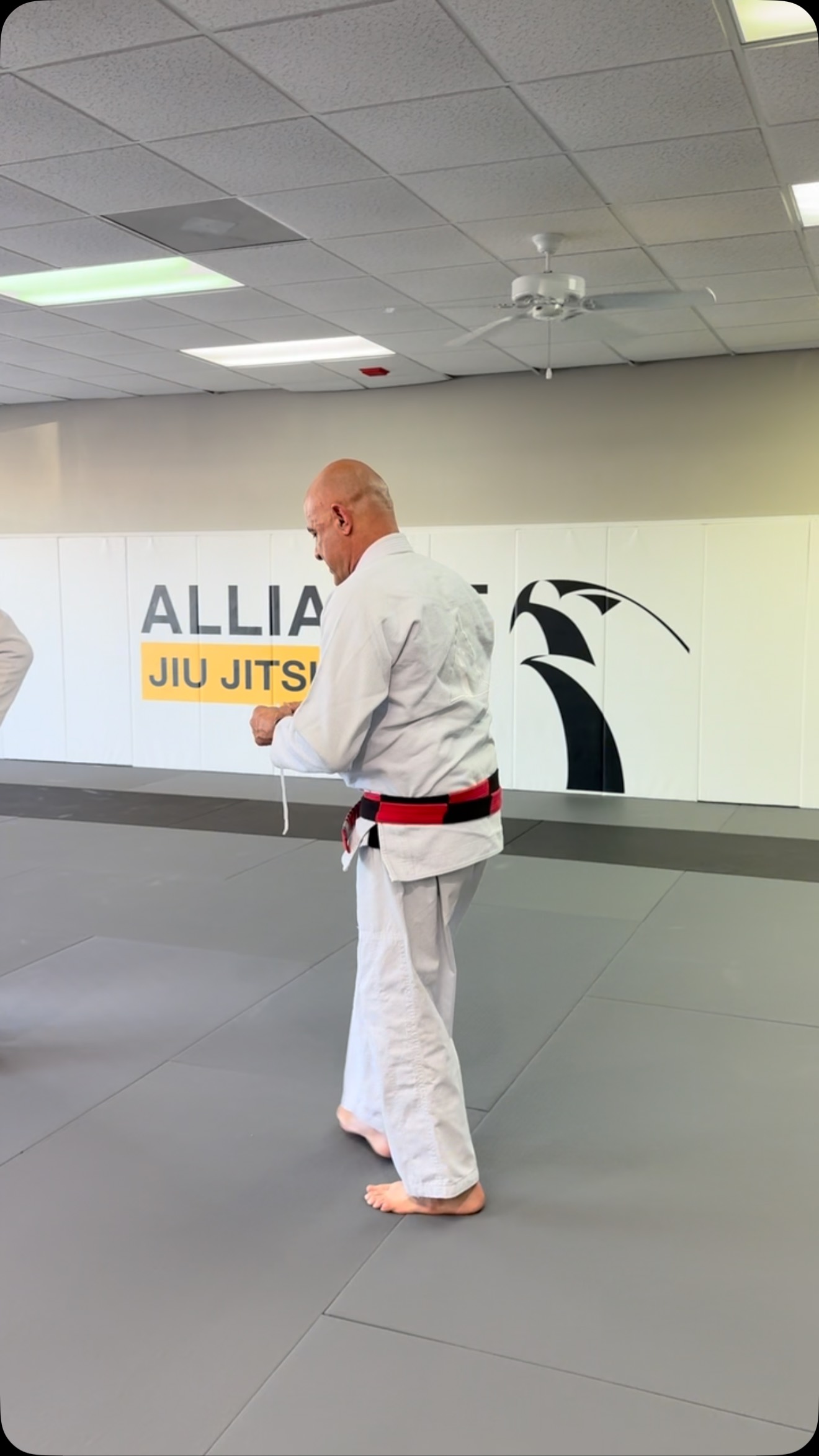 Instagram post by @fabioleandrobjj for Black Armor Kimonos. Caption reads: [...] Sponsor by: www.theblackarmor.com....