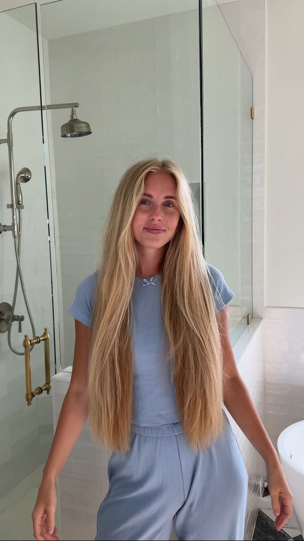 Instagram post by @hunterkailey for Colleen Rothschild. Caption reads: [...] scalp and hair needs the reset !....