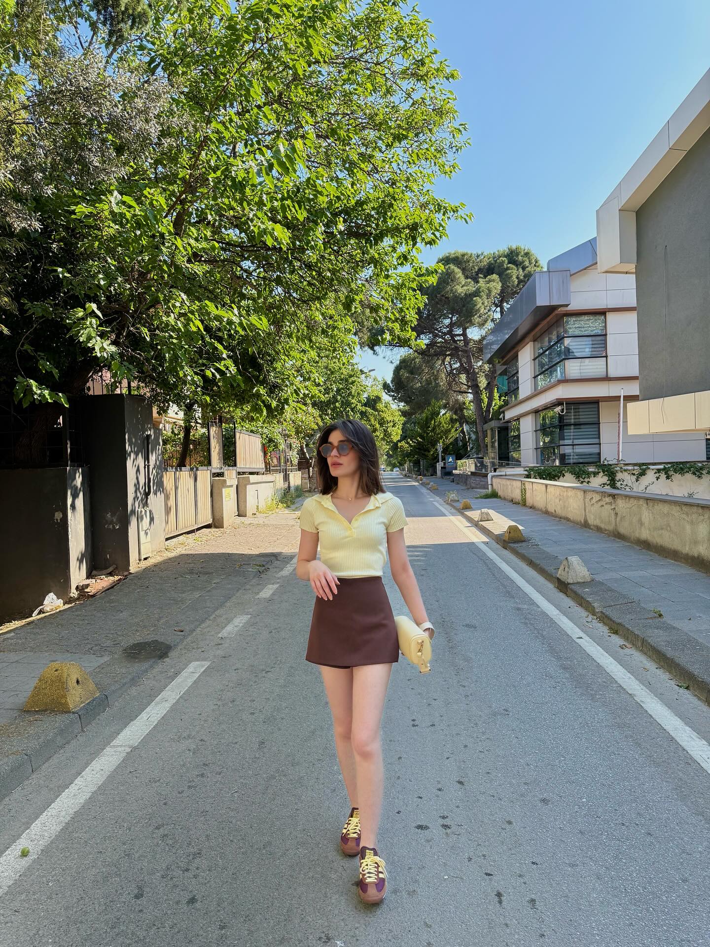 Instagram post by @polatzuleyha for ootd.com. Caption reads: 💛🤎
lemon and mocha - color story....