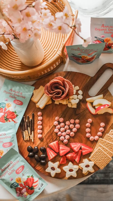 Instagram post by @haleymartinoxo for Amara Organic Foods. Caption reads: Fuel them with love @amarababyfood 💕

#ad My kids....