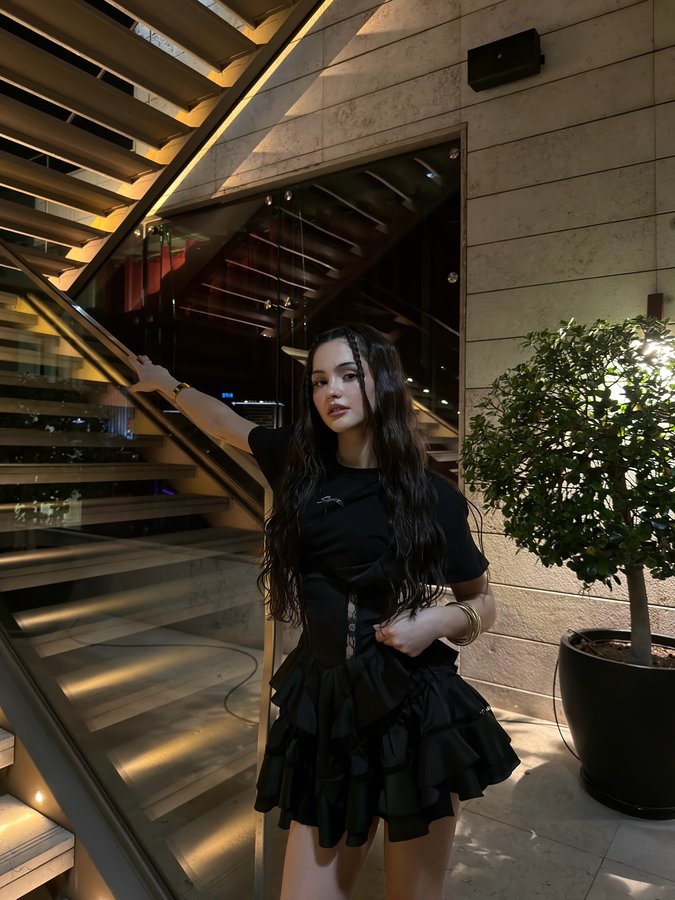 Instagram post by @deryapinarak for SAGAZA. Caption reads: .