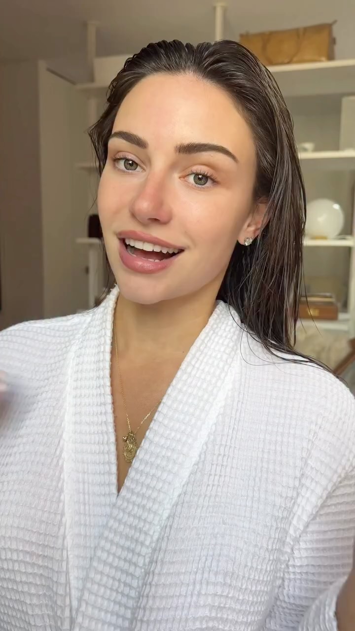 Instagram post by @sophiedehaen for true Botanicals. Caption reads: My new skin secret @truebotanicals....