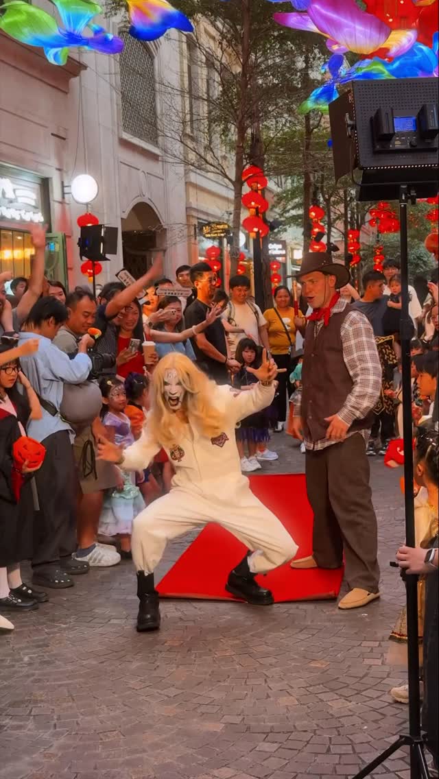 Instagram post by @andrejko.epta for Discover Hong Kong. Caption reads: Welcome to Hong Kong🇭🇰 - the city that never....
