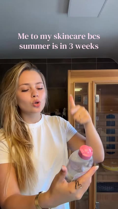 Instagram post by @maitedemoorr for Garnier Nederland. Caption reads: advertentie | no bottle was harmed in this video☺️....