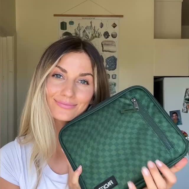 Instagram post by @melissaannmariee for PackIt. Caption reads: [...] 🎒✨code Melissa20 gives you 20% off #PackIt....