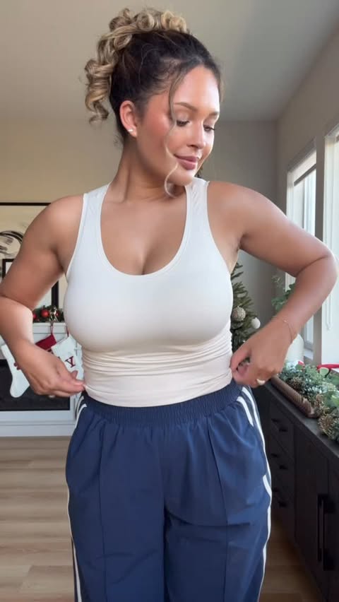 Instagram post by @brerook for Stitch Fix. Caption reads: we should have started with @stitchfix from the....