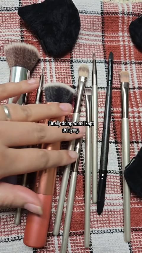 Instagram post by @uncovered_diaries for NAKED SUNDAYS. Caption reads: Finally doing what I kept delaying.
Because clean....