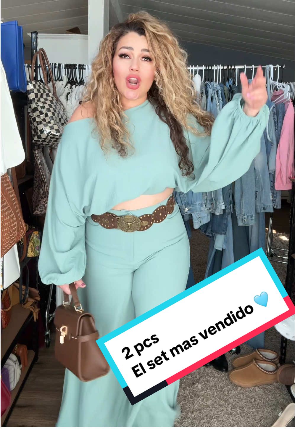 TikTok post by @marinafierro1 for ChicMe. Caption reads: [...] elegante #2pcset #twopieceset #chicmestyle....