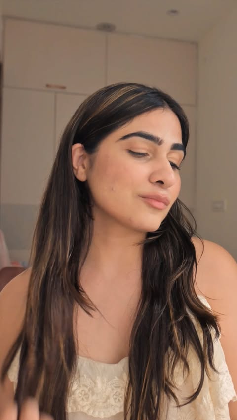 Instagram post by @shivani__kapoor for L'Oréal Paris. Caption reads: #AD Humidity really thought it had a chance!! My....