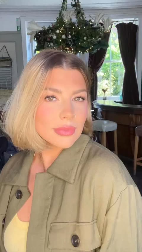 Instagram post by @annalingis for Makeup Revolution. Caption reads: [...] Eye patches @graceandstella Eyes....