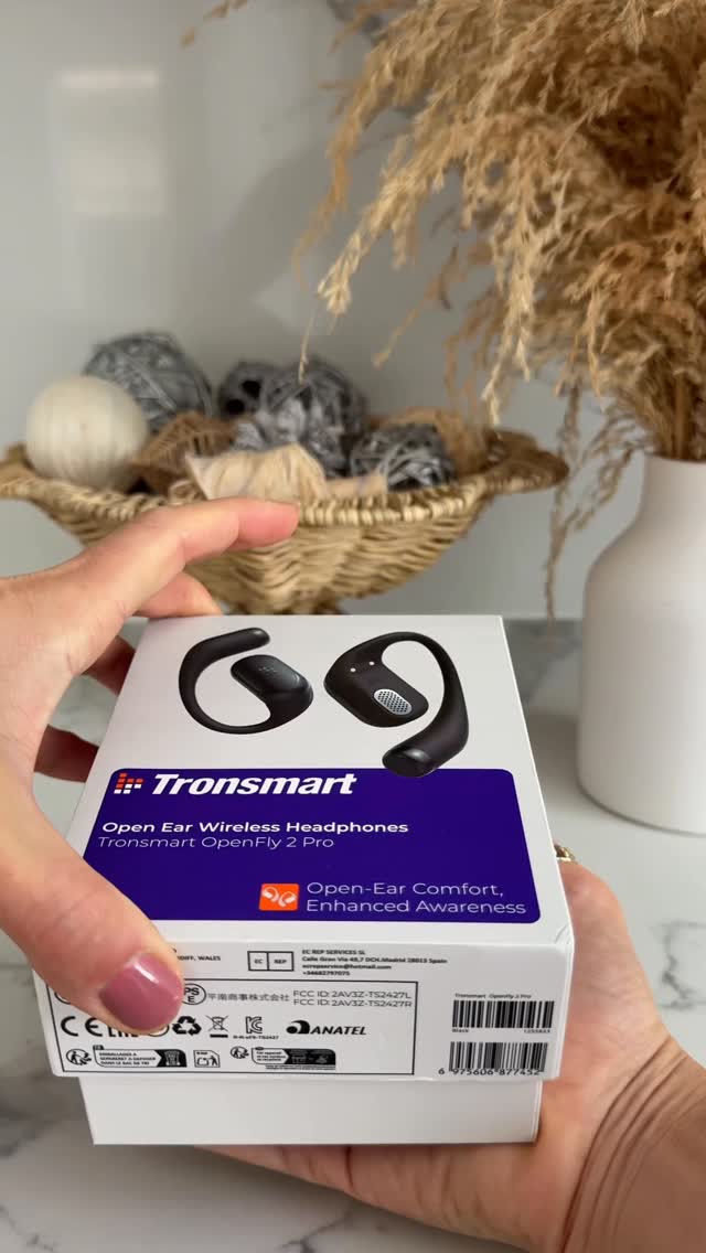 Instagram post by @busraalya for Tronsmart. Caption reads: 🎧 Freedom meets comfort! @tronsmart 

Link in bio....