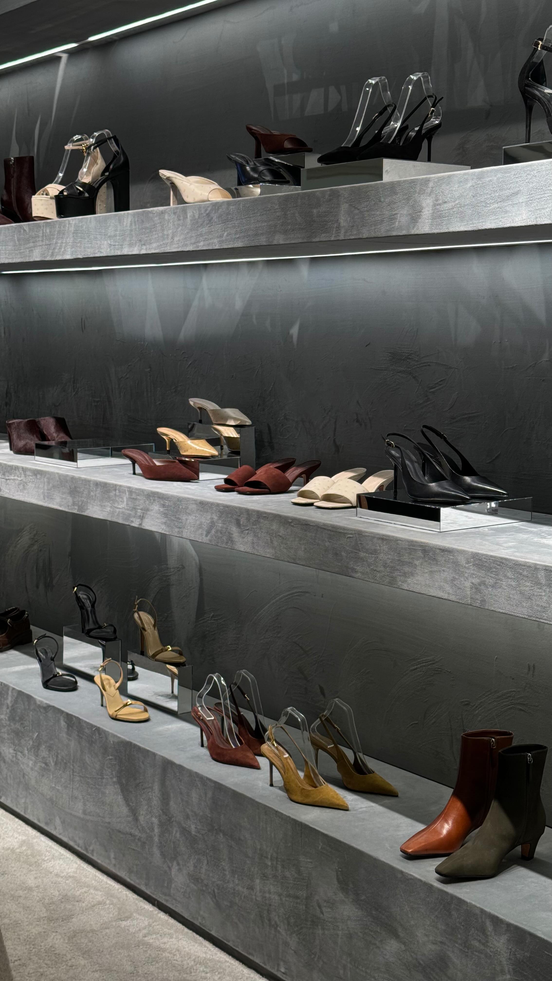 Instagram post by @shiraamir for Schutz. Caption reads: All things Fall with @schutz 🍫🍂

New Fall 25’....