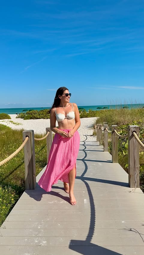Instagram post by @mydarlingpassport for VISIT FLORIDA. Caption reads: Ft. Myers and its surrounding islands are some of....