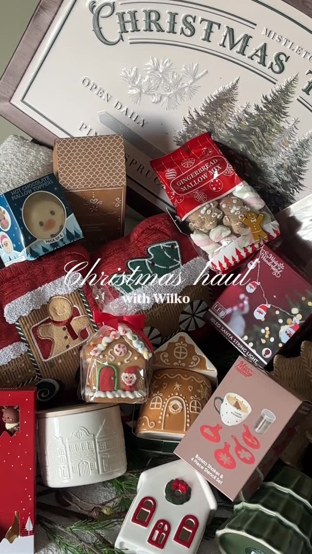 Instagram post by @athomewlauren_ for Wilko. Caption reads: BIG christmas decor shopping haul!! 🎄☃️🎅🏻 I can....