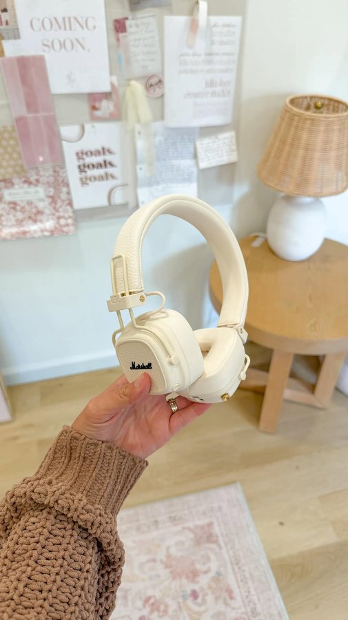 Instagram post by @juliakcrist for Marshall Headphones. Caption reads: [...] are these Major V headphones from....