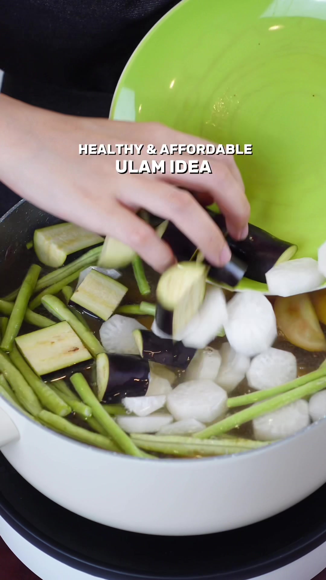 TikTok post by @thechinitafoodie for Knorr. Caption reads: The secret to eating healthier = Veggie Sinigang....