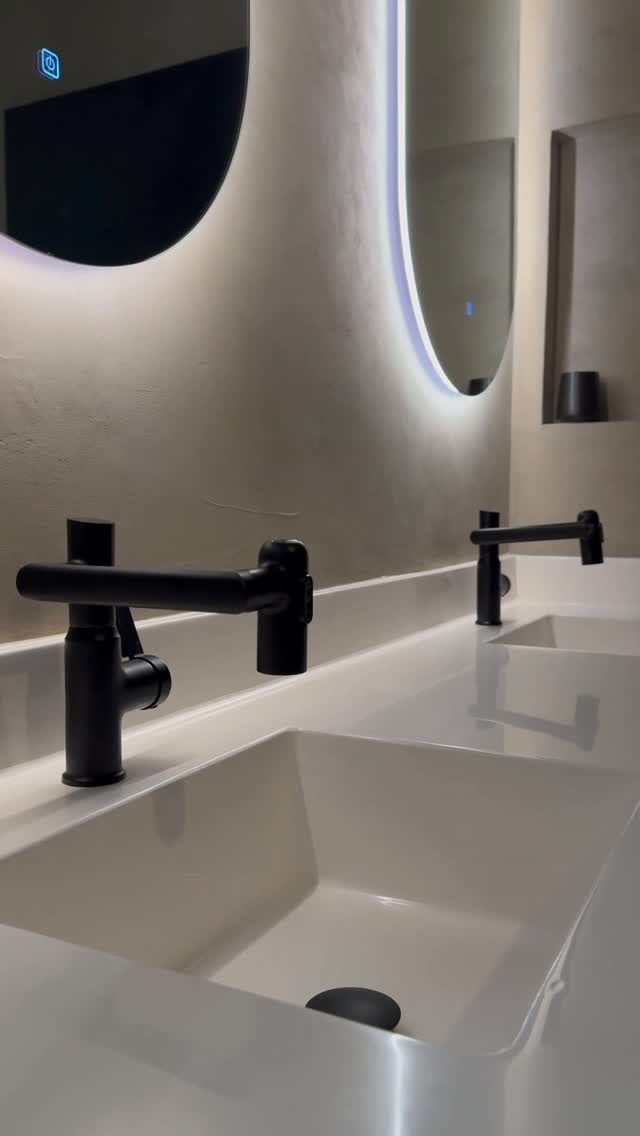 Instagram post by @lifelybyrosa for Lefton. Caption reads: Old faucet out, smart faucet in. Battery-free....