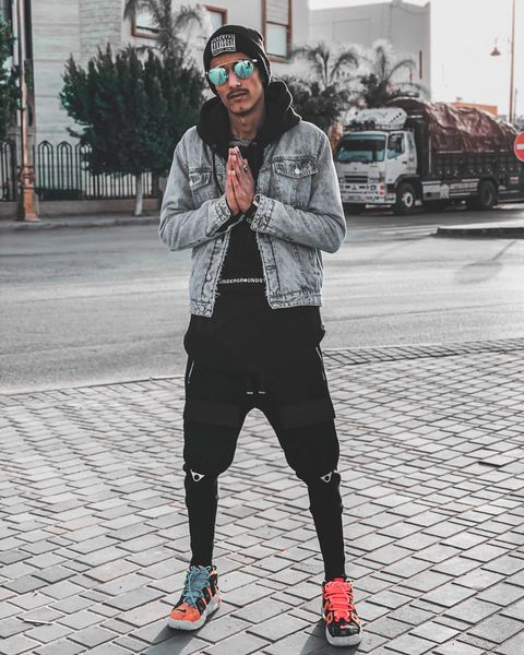 Instagram post by @itsmeanoir for MarsQuest. Caption reads: [...] Success ✈ ••••••••••••••• 🕶 Glasses :....