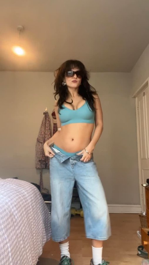 Instagram post by @_grace_stevens for sloggi. Caption reads: heading to the studio in @sloggi - love creating....