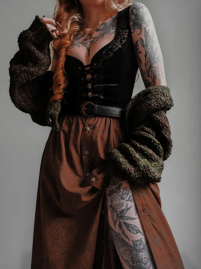 Instagram post by @kllsym for DISTURBIA. Caption reads: A cosy comfy casual outfit 🍁🍂 with @disturbia....