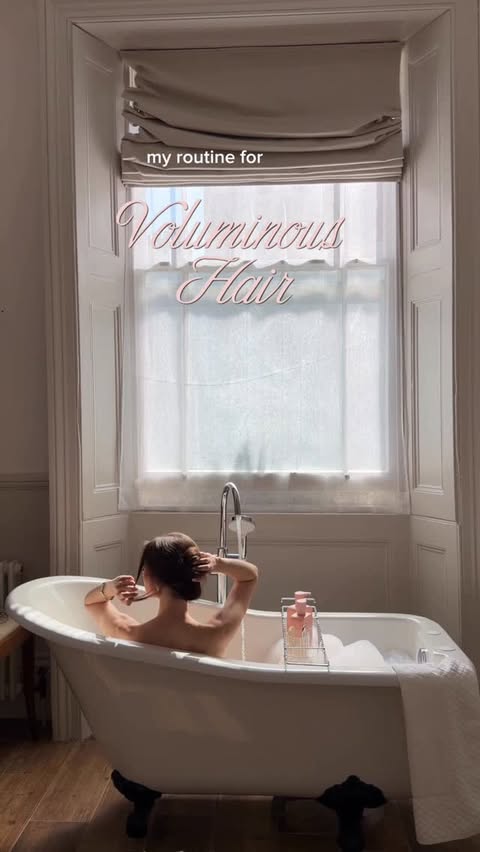Instagram post by @linadore.vl for MONDAY Haircare. Caption reads: [...] volumising routine from @mondayhaircare....