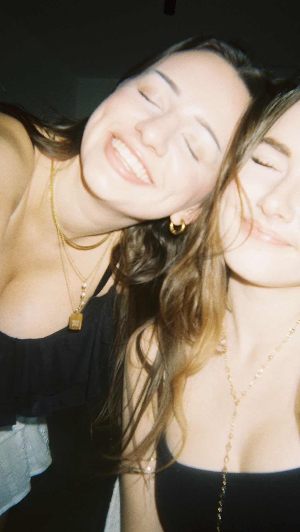 Instagram post by @nelavalentiina for Notino CZ. Caption reads: Na začátku léta mi @notino_cz poslali boxík, ve....