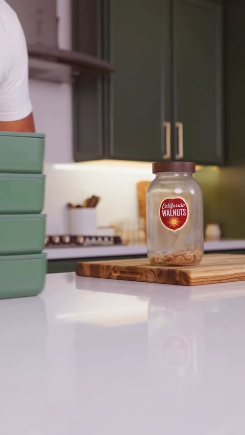 Instagram post by @jefeharris for California Walnuts. Caption reads: Quick and easy Walnut Chicken Salad Meal Prep! 🐔....