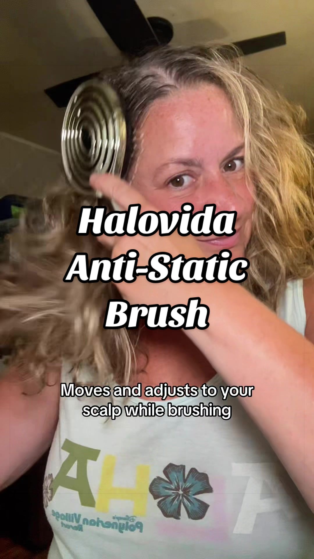 TikTok post by @itsblake.remixed for Halovida. Caption reads: Loving this brush!! @HALOVIDA #antifrizz....