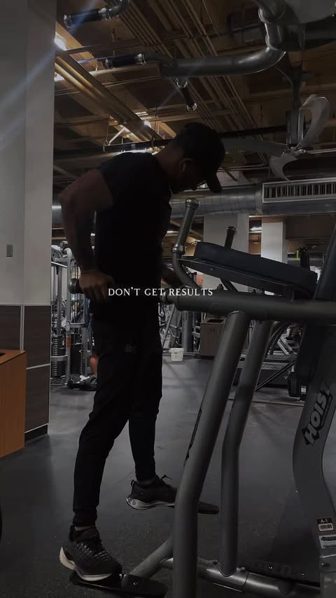 Instagram post by @fernando_s_serrano for Nutricost. Caption reads: Nutricost is starting Black Friday early with a....