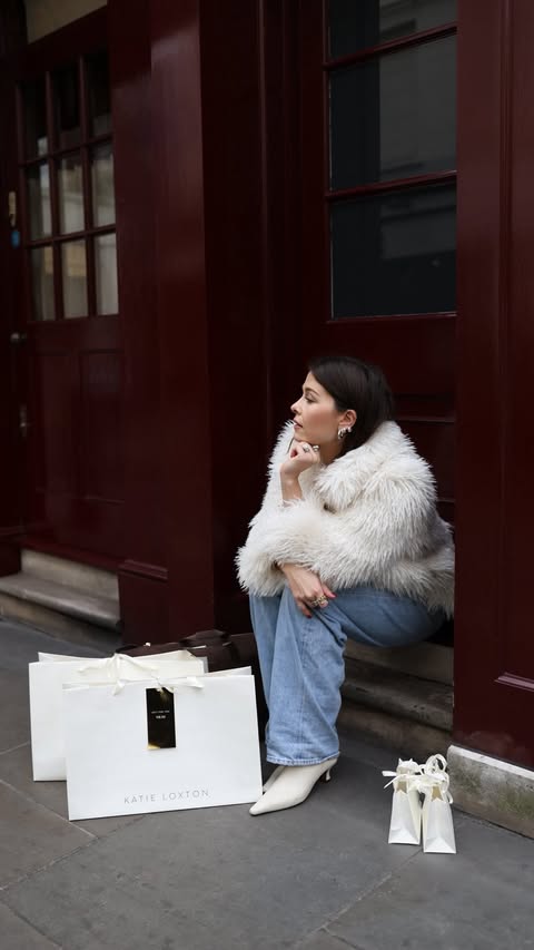 Instagram post by @thealiceedit for Katie Loxton. Caption reads: [...] planning my gifts… this Black Friday....