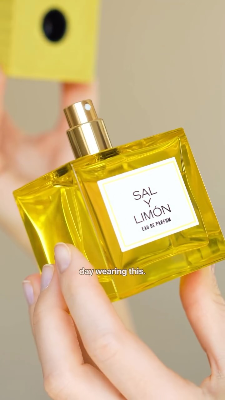 Instagram post by @eglegil for Carner Barcelona. Caption reads: [...] elegant Sal y Limon!

Together with Carner....