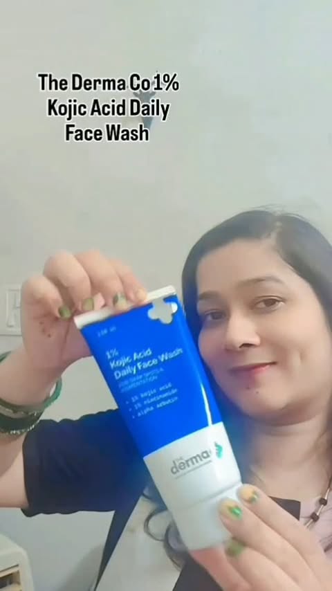 Instagram post by @priyar_93 for Honasa Consumer Ltd.. Caption reads: Dark spots aur pigmentation se pareshan ho? 💙....